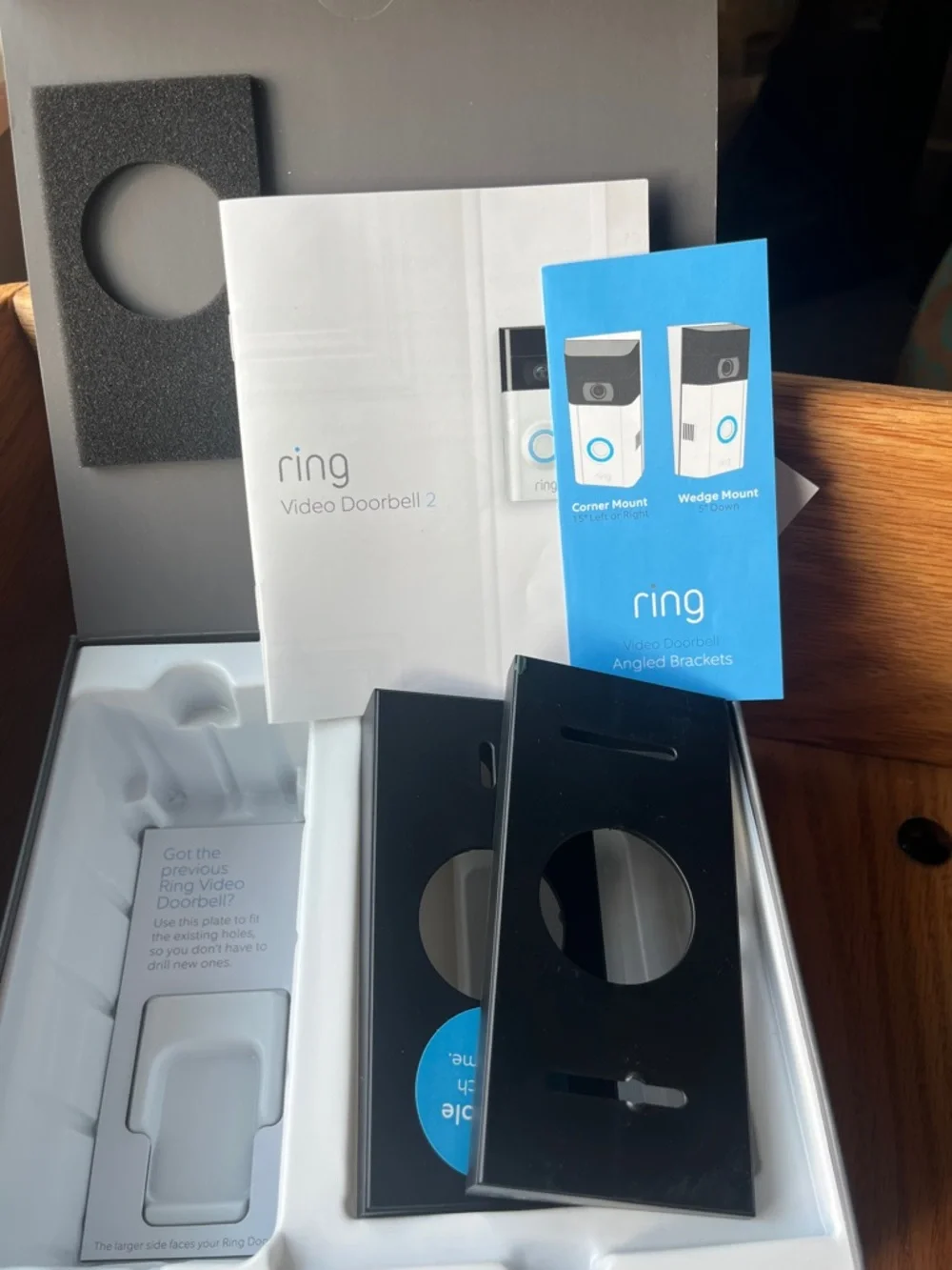 Ring Video Doorbell 2 Box – silver and brown plate covers